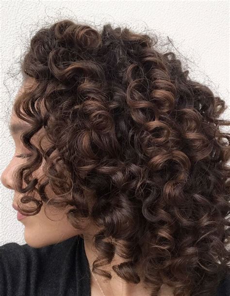 18 Photos Of Type 3a Curly Hair 3a Curly Hair Medium Curly Haircuts Curly Hair Styles