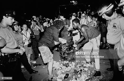 Tompkins Square Park Photos And Premium High Res Pictures Getty Images