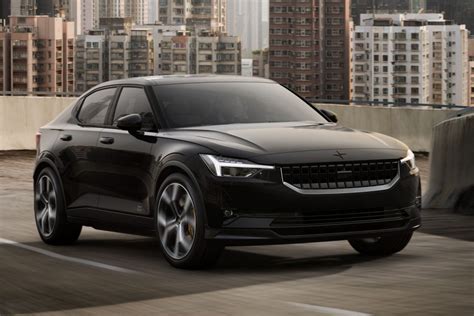 The badge, finished in the same paint as the rest of the car, was unknown. Polestar 2 krijgt een Nederlandse prijs - Elektrischeauto.nl