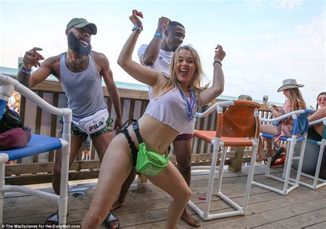 Spring Breakers Take Over South Padre Island Texas Daily Mail Online