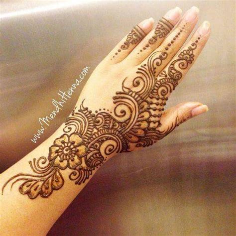 100 best photos + 100 best photographers of 4th and 5th 35awards (3000+ photos). The 25+ best Tribal henna designs ideas on Pinterest | Tribal henna, Henna tattoo hand designs ...