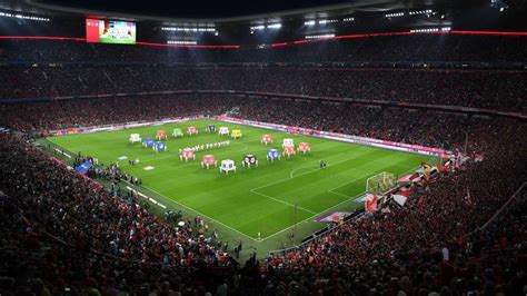 4,7 von 5 sternen 966. FC Bayern München: Die Allianz Arena bekommt einen neuen ...