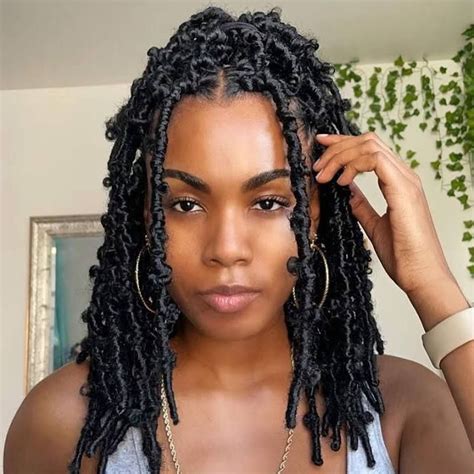 Bohemian Box Braid Styles Are The Definition Of Effortless Faux Locs