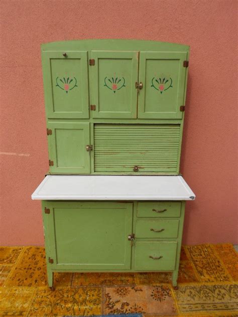 We've got bin pulls, casters, sash locks, sash lifts, transom and casement window hardware, door knobs, locks, plates and rosettes and lots more. Kitchen : Vintage Metal Kitchen Cabinet Enamel Painted ...