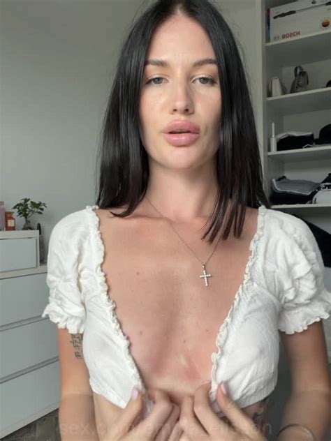 Emmaelisson I Have Some Surprise Tits For You😅 Tits Tease Model Jock Small Tits Niples