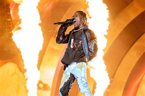 Astroworld Festival Deaths Visuals Video Of How Chaos Unfolded