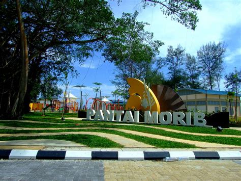 Menara setinggi 80 meter ini,membolehkan kita melihat banyak tempat menarik di melaka pada sudut berbeza di malam hari. Unknown 25 November trending , xEditorialx