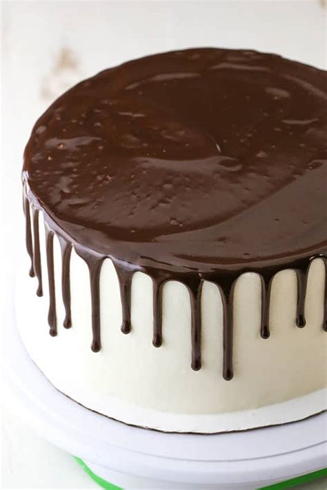 How To Make A Chocolate Drip Cake Easy Cake Decorating Guide