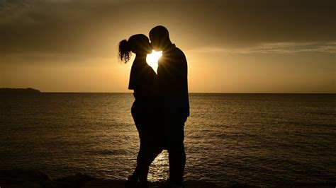 View 24 Romantic Beautiful Lovers Love Wallpaper Hd W