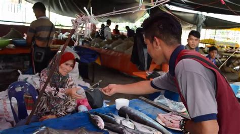 Smk pengiran omar terletak di kawasan luar bandar dan mempunyai bilangan guru sebanyak 102 orang dan bilangan murid sebanyak 911 orang. Distributing Dengue Pamphlets Activity SMK Pengiran Omar 2 ...