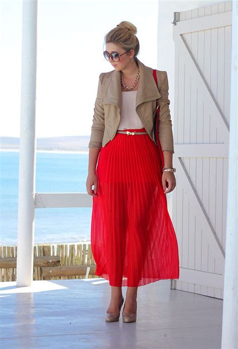 30 Classy And Casual Pleated Skirts Outfits Red Pleated Skirt Outfit