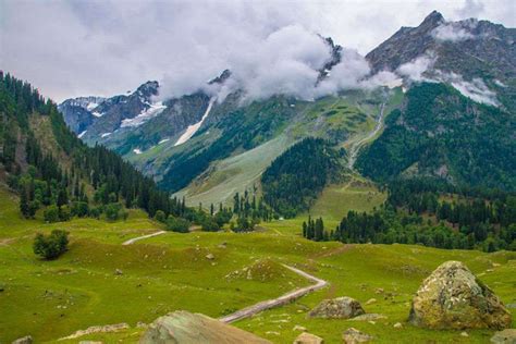 Kashmir Tourism Kashmir To Organise Largest Tourism Convention In 30