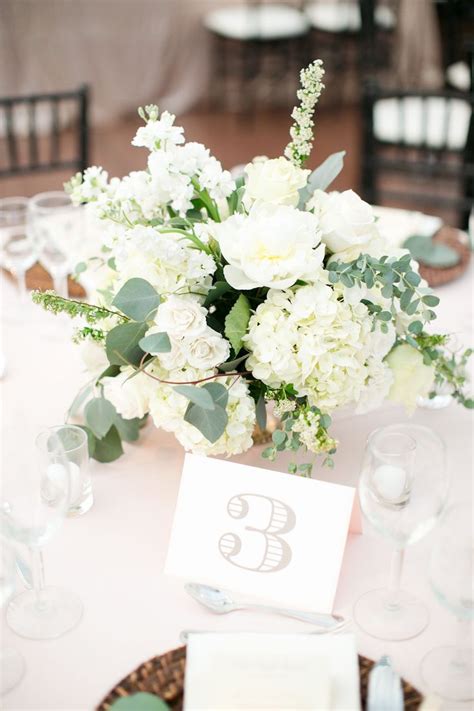 Pin By Emily Sanville On Ohh Yum Flower Centerpieces Wedding White