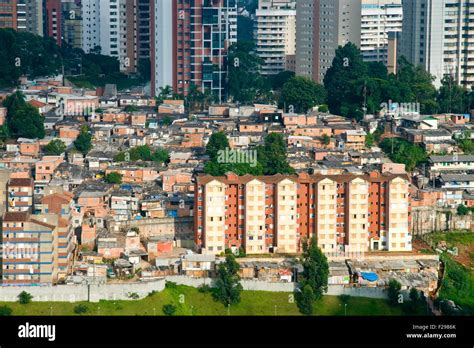 Armut Favela Sao Paulo Brasilien Fotos Und Bildmaterial In Hoher