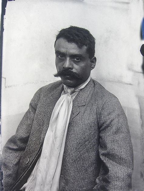 Emiliano zapata salazar (san miguel anenecuilco, 8 de agosto de 1879 — chinameca, 10 de abril de 1919) foi um importante líder na chamada revolução mexicana de 1910 contra a ditadura de porfirio díaz, sendo considerado um dos heróis nacionais mexicanos.era conhecido como caudilho do sul. Emiliano Zapata Portrait Unknown Location Or Date-2013 ...