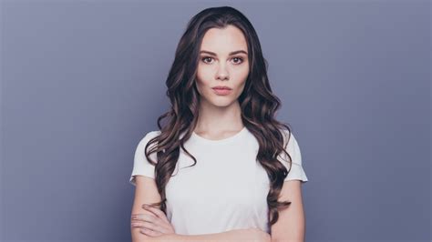 Although we typically associate the hairstyle with the '80s, perms have been around much longer than that, which is why the hair treatment is largely seen as, well, kinda outdated. The largest roller used and how loose a perm can be ...