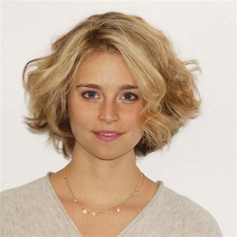 Layered haircuts for thin hair. 50 Best Hairstyles for Square Faces Rounding the Angles