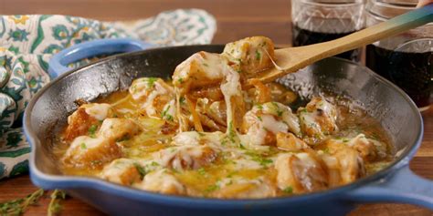 Bake at 400 degrees fahrenheit for 20 minutes until chicken is no longer pink. Best French Onion Chicken Recipe - How to Make French ...