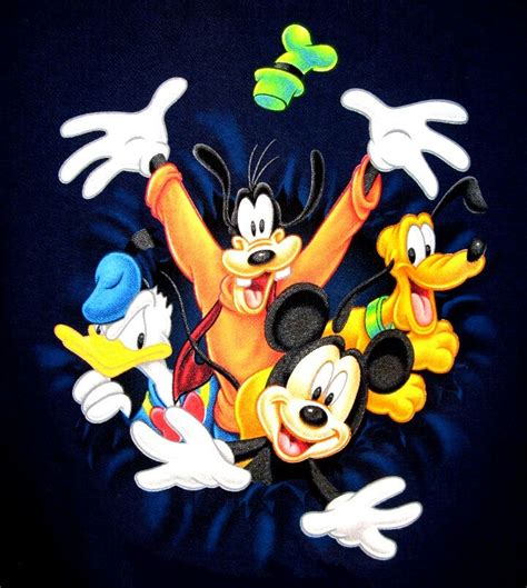 Pin By Mighty Mark On Mickey And Friends Disney Drawings Mickey And