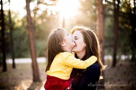 5 Tips for Capturing Real Connection in Family Photography