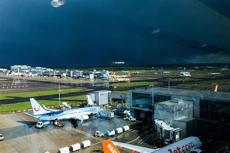 England Airports Heathrow Gatwick Stansted And The Main Airports