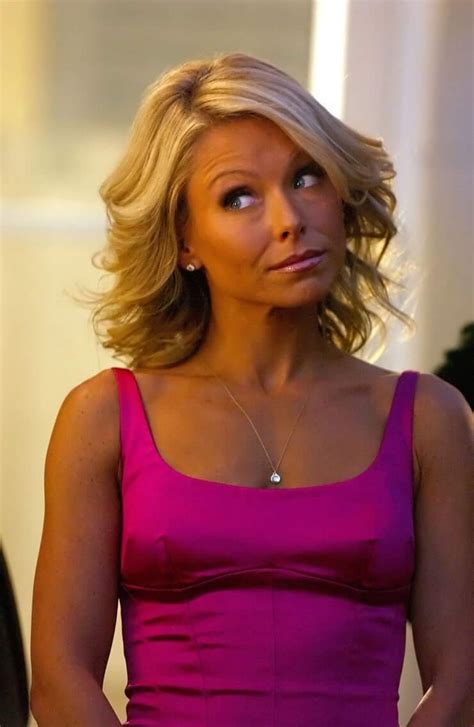 75 Hot Pictures Of Kelly Ripa Which Prove She Is The Sexiest Woman On The Planet