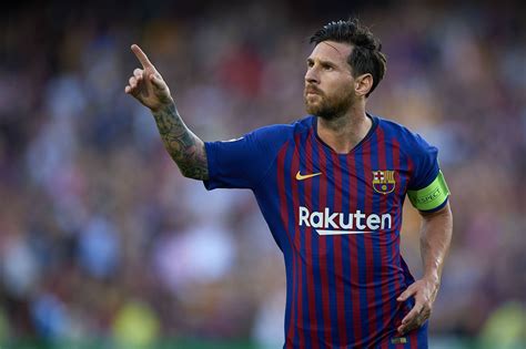Lionel andrés messi cuccittini, испанское произношение: Lionel Messi possui mais gols de fora da área do que 86 ...