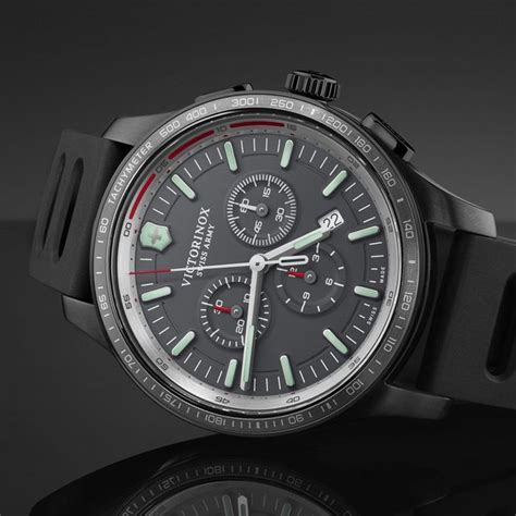 Not all automatic watches come cheaply, however, although seiko's snk807 is a pleasant exception to the rule. 10 Best Black Watches For Men in 2019 - Stylish ...