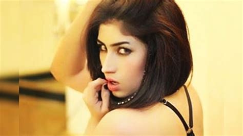 Pakistan S Controversial Starlet Qandeel Baloch To Participate In Bigg Boss 10