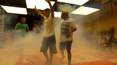 The Passinho Dance Craze That Grew Out Of Rio’s Favelas Bbc Culture