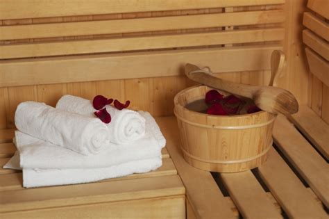 7 Impressive Health Benefits Of Saunas