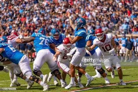 Ole Miss Rebels Football Photos And Premium High Res Pictures Getty