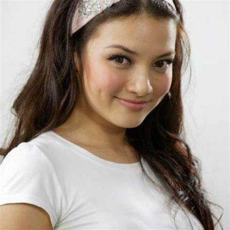 Tune in tonight, 9 malam hanya dia astro ria! Neelofa Noor - Age, Birthday, Biography, Movies & Facts ...