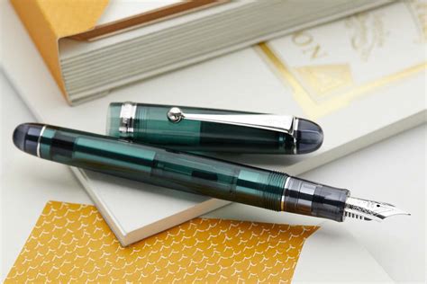 The Cult Of Writing Ink And Fountain Pens Leo Edit