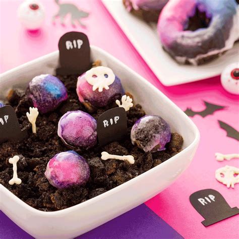 Your Halloween Bash Needs These Midnight Galaxy Donut Holes Halloween Party Treats Easy