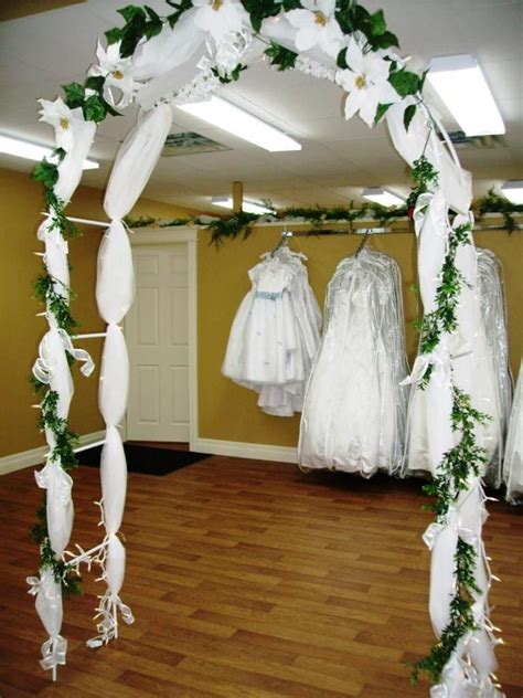 25 Indoor Wedding Decorations Ideas - Wohh Wedding | Arch decoration