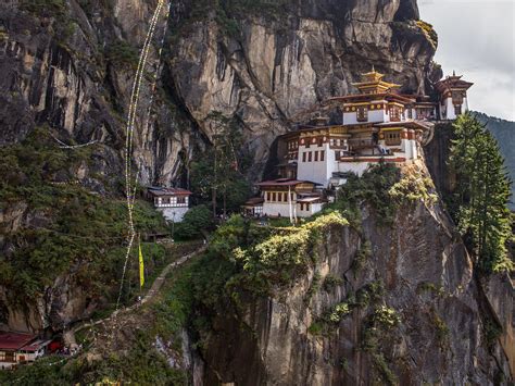 Paro Taktsang Monastery Tiger S Nest A Prominent Himalay Flickr