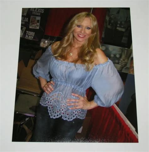 Julia Ann Sexy Color Candid 8x10 Photo Hot Adult Film Star 699