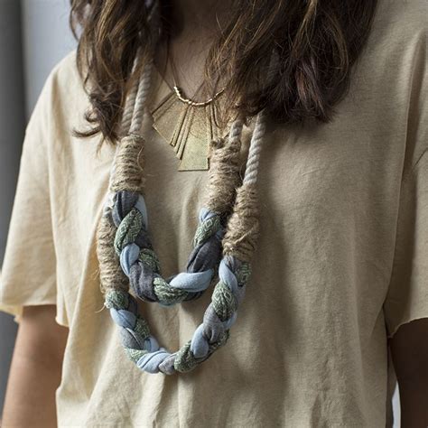 Get Crafting In 2014 Learn How To Diy Braided Necklaces Braid
