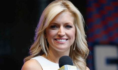 Ainsley Earhardt Hot Bikini Pictures Looking Too Sexy In Shorts
