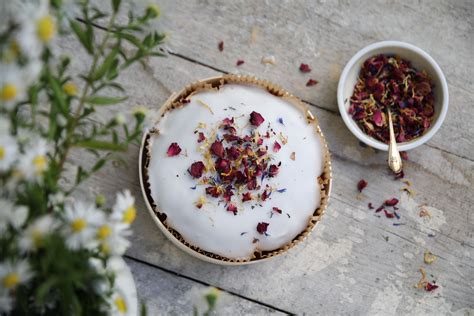 Herzlich willkommen in unserer kleinen tortenstube! Den Minikarottenkuchen von Oma Irmgard kann man sich jetzt ...