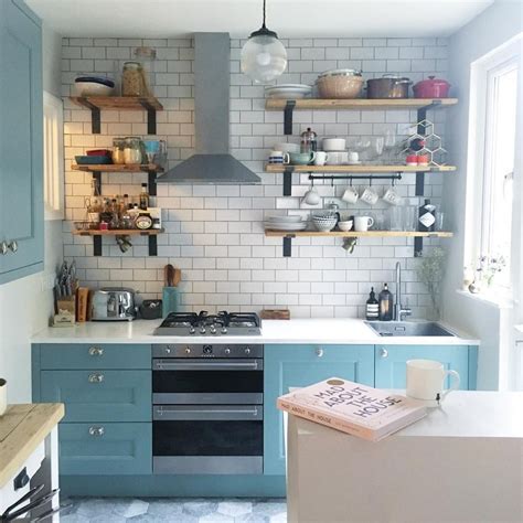 Gorgeous 36 Great Kitchen Colors Ideas To Make Extraordinary Look
