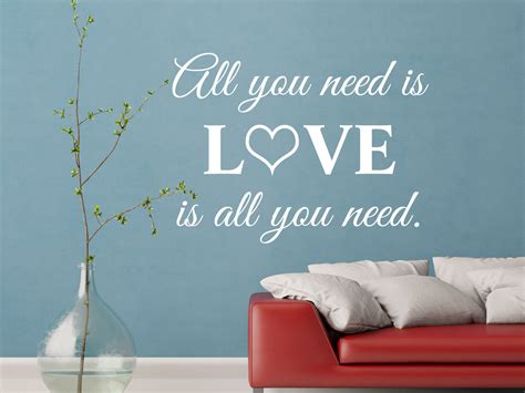 满满喜欢你 / man man xi huan ni. Muursticker "All you need is love is all you need"