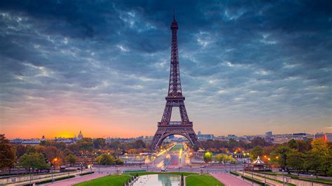 Eiffel Tower Paris During Early Morning Hd Travel Wallpapers Hd