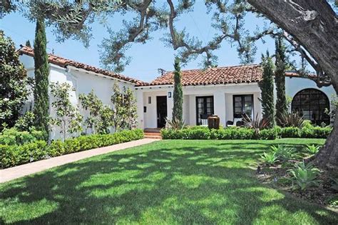 The antecedents of the spanish colonial revival style in the united states can be traced to the mediterranean revival architectural style. 19 best Hacienda Spanish Ranch Exterior images on Pinterest