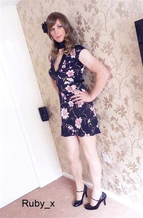 Lover Of Beautiful Crossdressers And Shemales — Sexy Babe Crossdressing