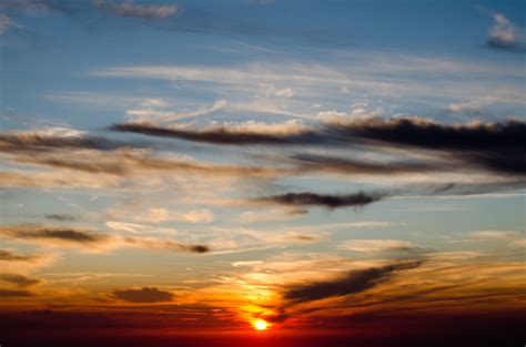 무료 이미지 바다 자연 수평선 구름 태양 해돋이 일몰 햇빛 새벽 분위기 반사 적운 로맨스 아름다운