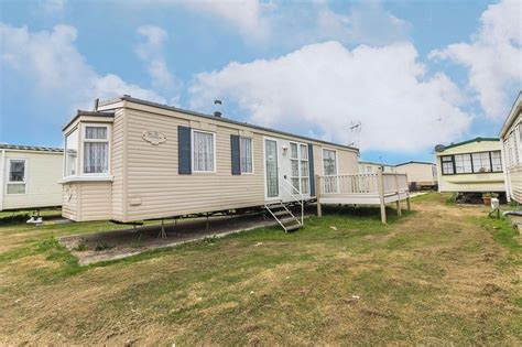Caravan For Hire At St Osyths Beach Holiday Park In Essex Ref 28003