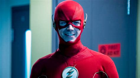 grant gustin won t replace controversial ezra miller as the flash