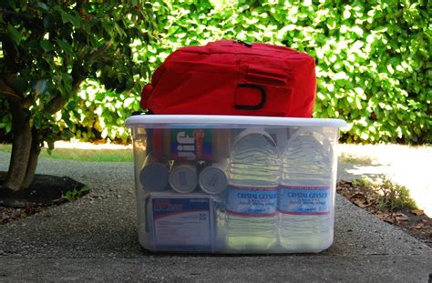 Prepare Yourself And Build A Disaster Emergency Survival Kit Seattle